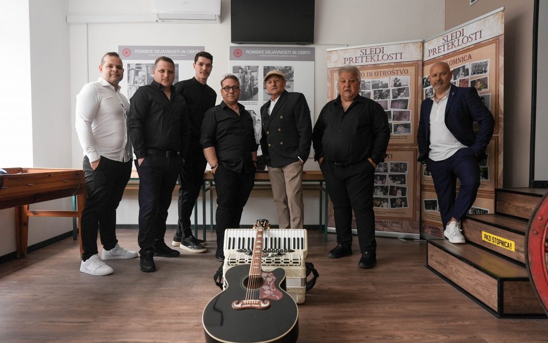 Romano Glauso ob svetovnem dnevu Romov izdajajo pretresljivo izpoved »Slovenski Rom«